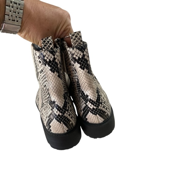 Paolo Trinity Snakeskin Print Moto Combat Lace Up W/Zipper I Size: 10M - Picture 5 of 8